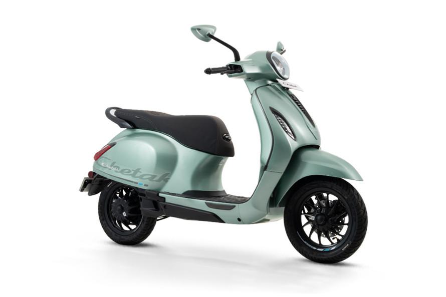 CHETAK C35 01